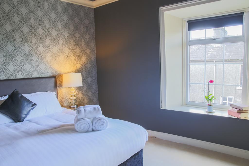 Armorica Hotel Oranmore Buitenkant foto