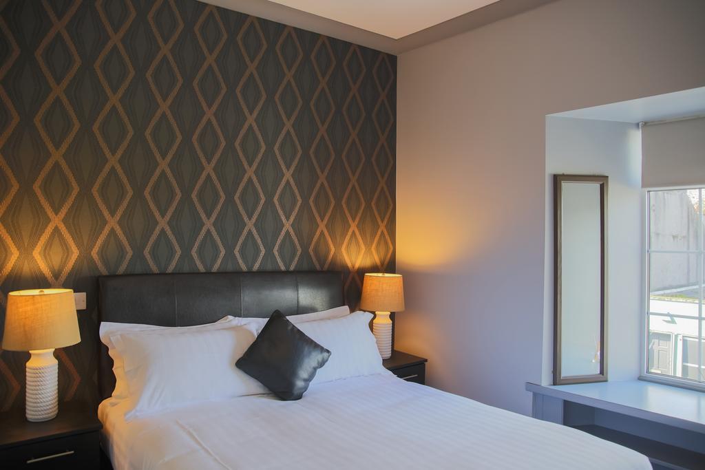 Armorica Hotel Oranmore Buitenkant foto